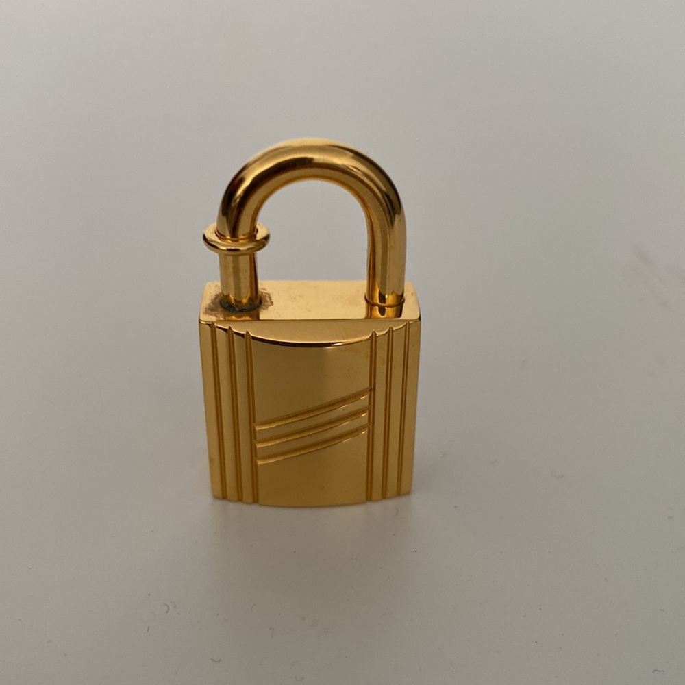 Vintage HERMEZ Cadena Lock Bag Charm 1998 Anne Arbre NWOT - Picture 3 of 10